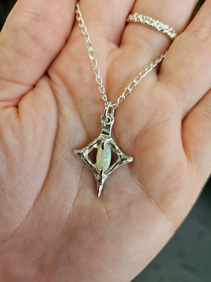 Elora necklace
