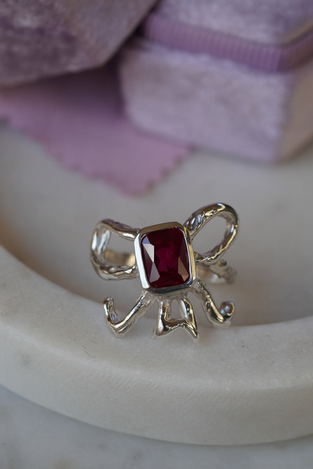 Lovers Bow Ring