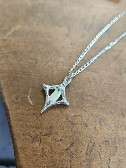 Elora necklace