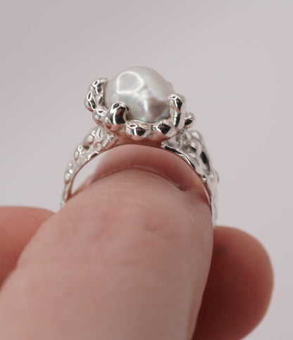 Moonlace Pearl Ring