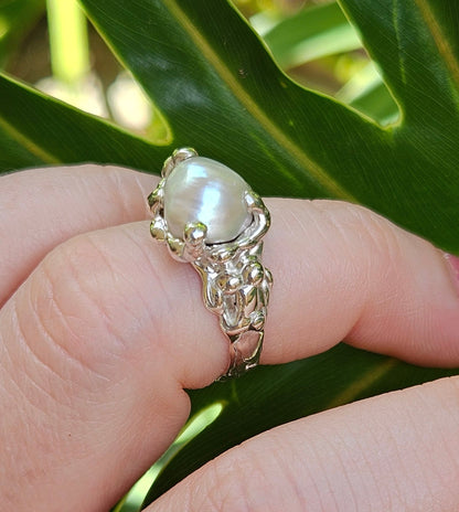 Moonlace Pearl Ring
