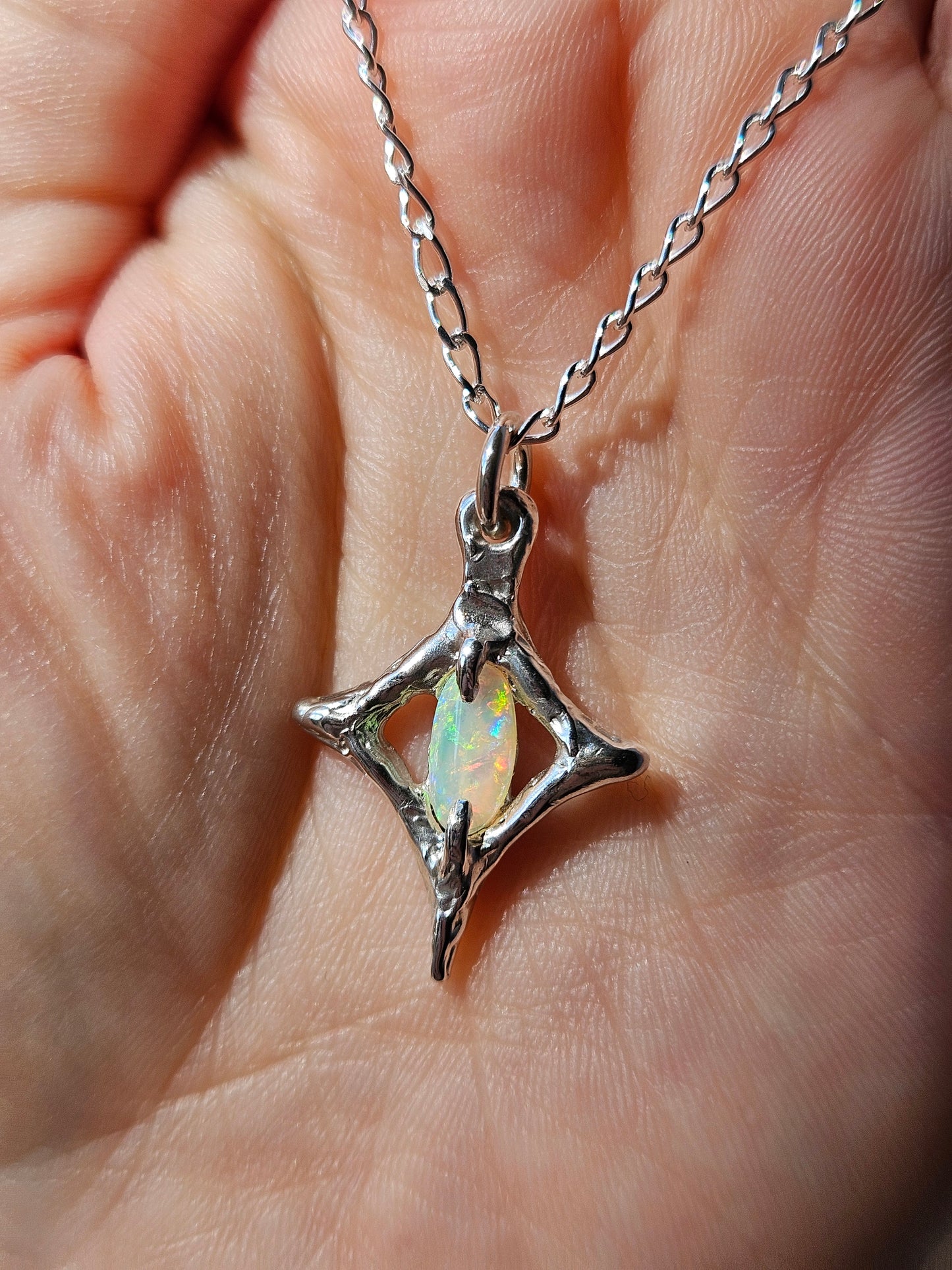 Elora necklace