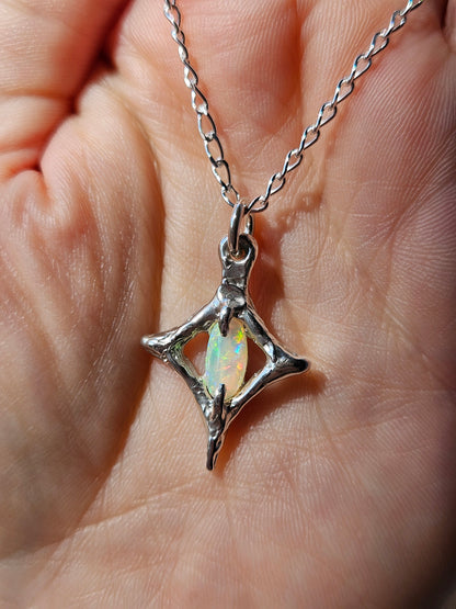 Elora necklace