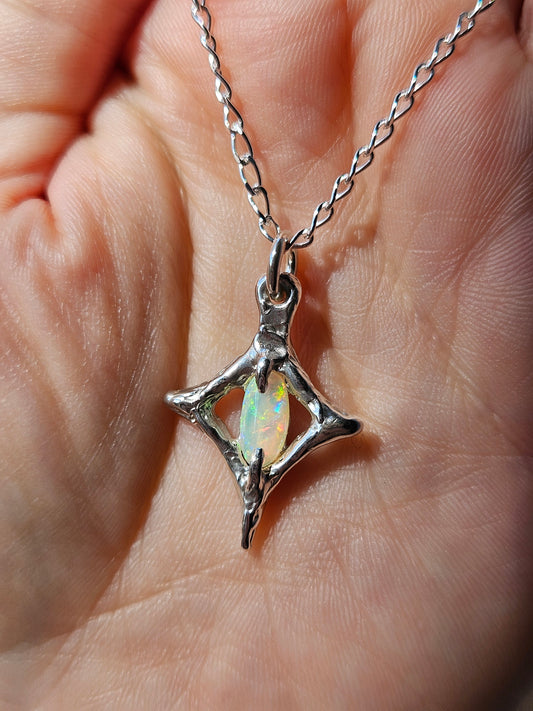 Elora necklace