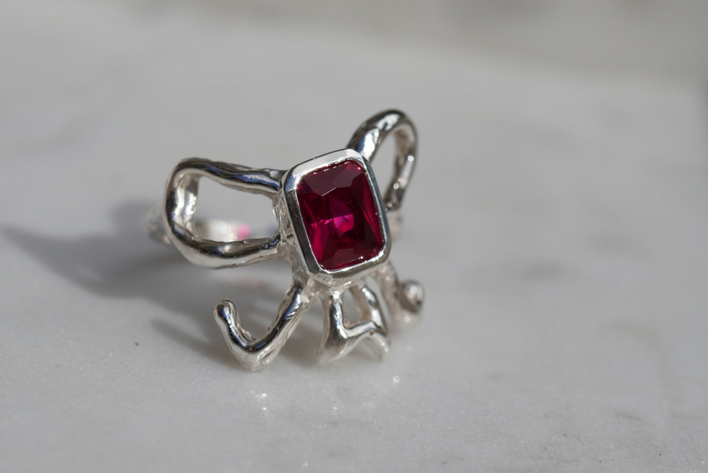 Lovers Bow Ring